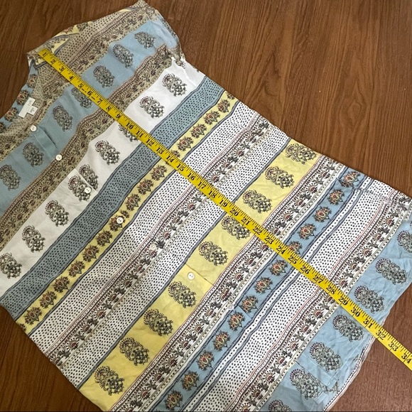 💥SOLD💥 J. Jill Multicolor Floral Print Button Down Top. Women’s size Medium - Picture 8 of 12